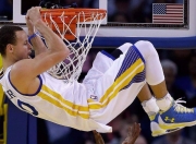 开云官网-富安健洋爆发诠释亚洲力量，拜仁式体系击溃南美狂想