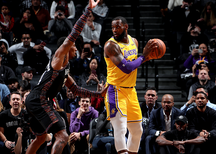 马刺血洗土耳其男篮,拉塞尔送出助攻的简单介绍 马刺血洗土耳其男篮,拉塞尔送出助攻的简单介绍