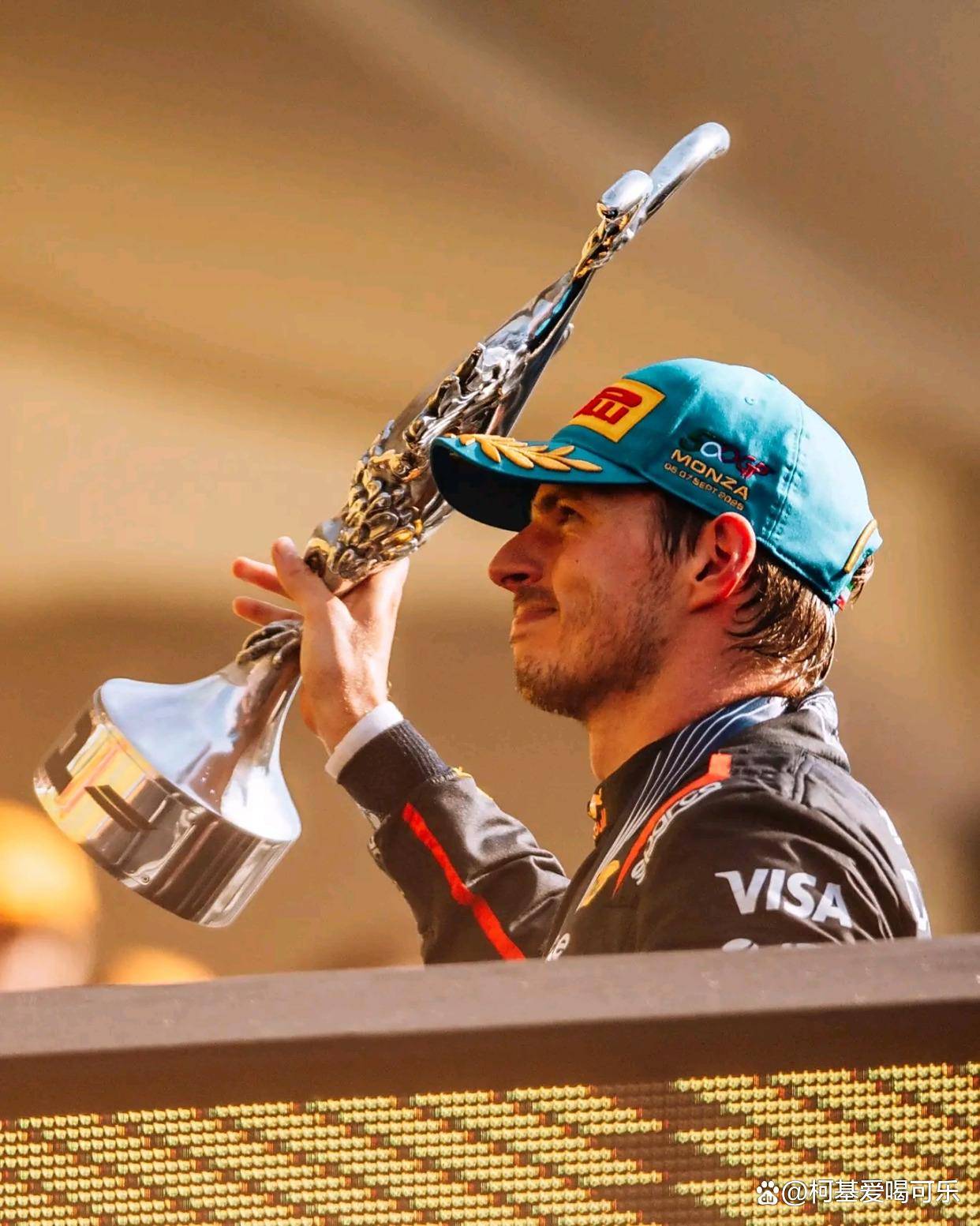 关于红牛车队绝杀威廉姆斯，诺里斯扛起全队的信息