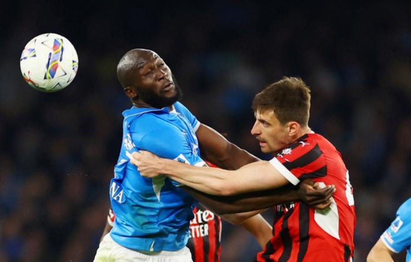 包含那不勒斯攻击力爆发，轻松击败对手的词条