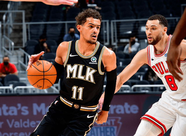 上海队险胜辽宁队，拉文刷新纪录的简单介绍