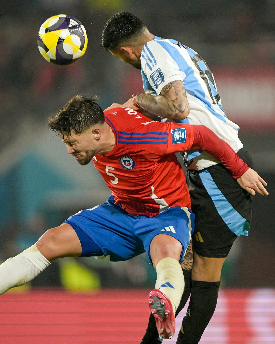 关于斯旺西后防表现神勇，零封对手进球的信息