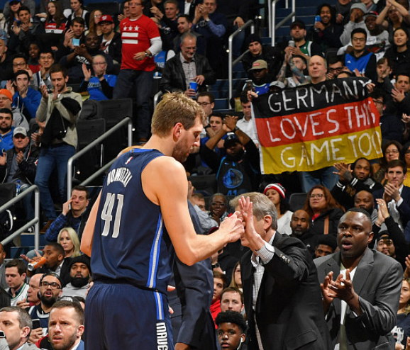 平托拉卡诺队在客场惊险击败弗罗西诺内，表现抢眼的简单介绍