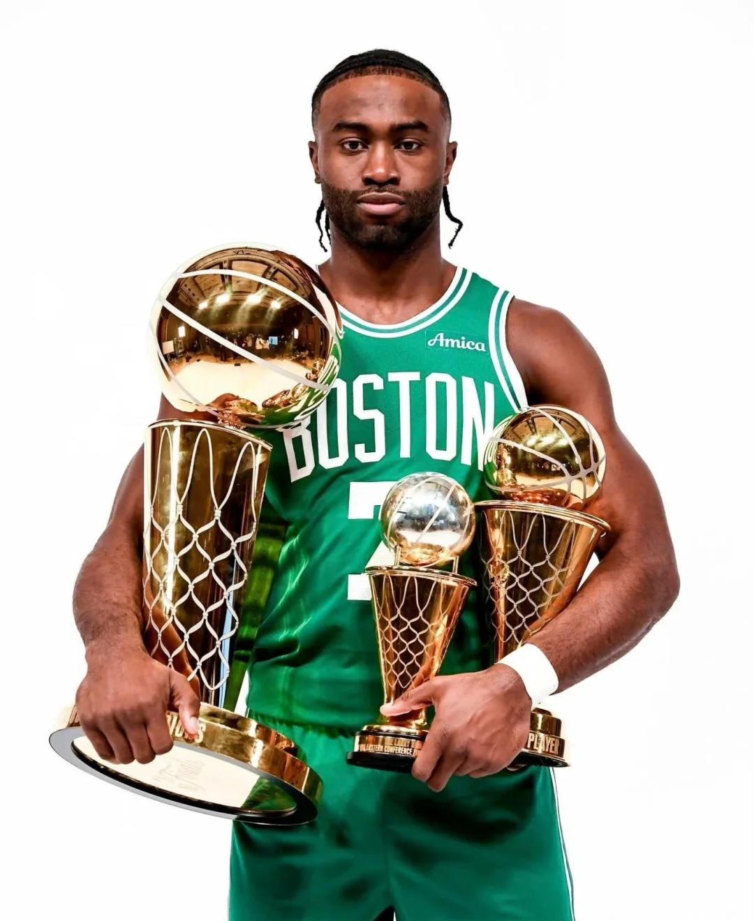 包含美国男篮绝地反击步行者，杰伦·布朗绝境逆转的词条