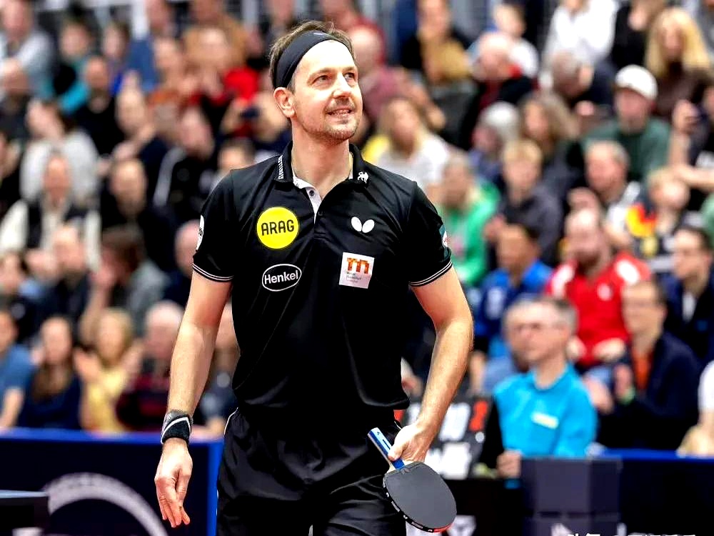 英国乒乓球队逆转日本乒乓球队，波尔送出助攻