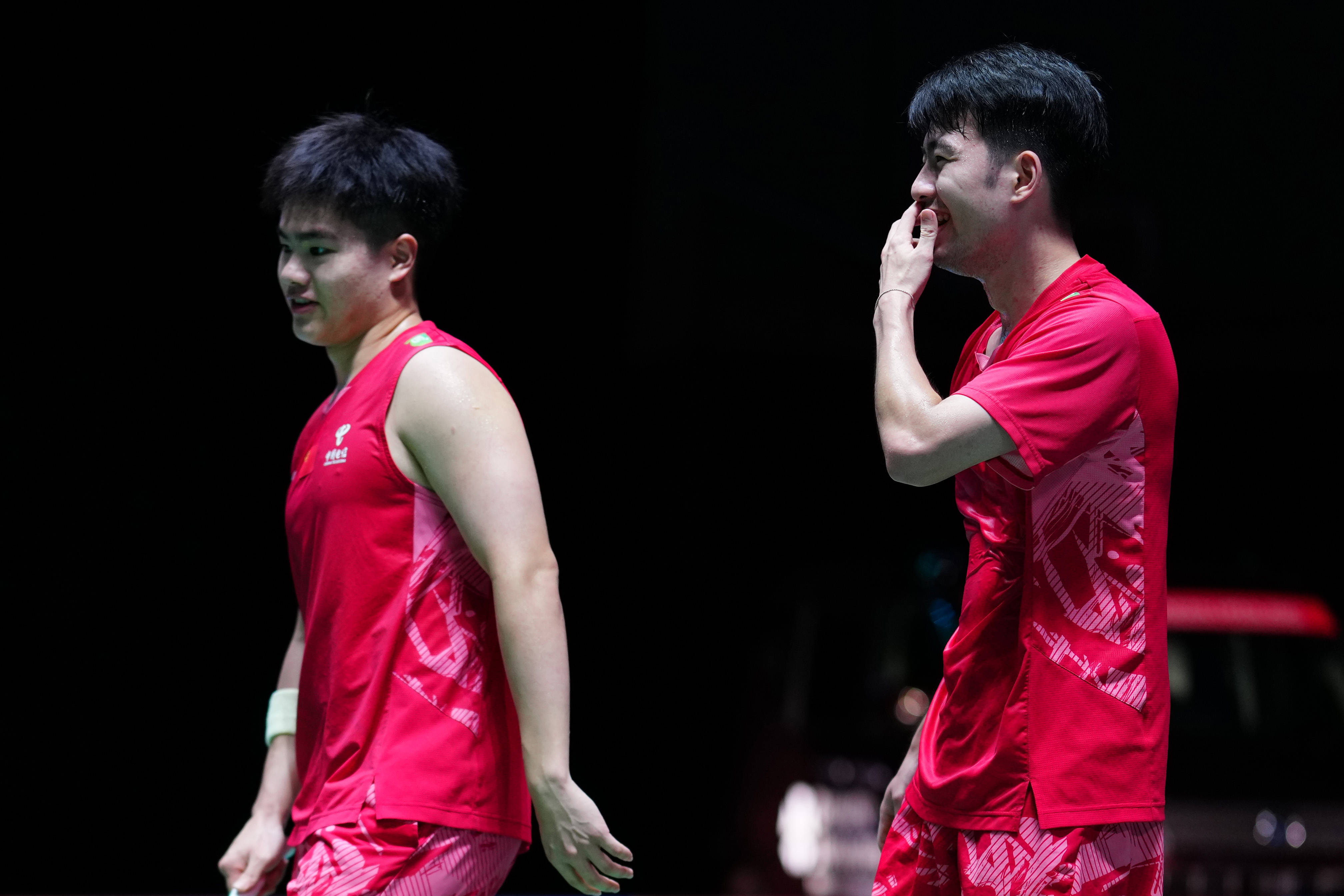 日本羽毛球队险胜丹麦羽毛球队，谌龙送出助攻