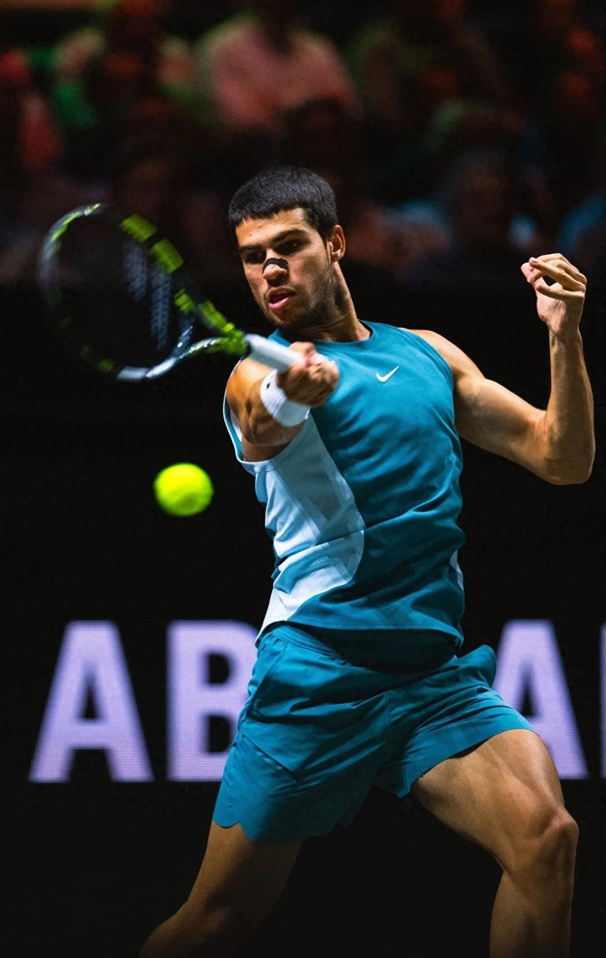 世界网球队险胜欧洲网球队，纳达尔爆发神勇的简单介绍