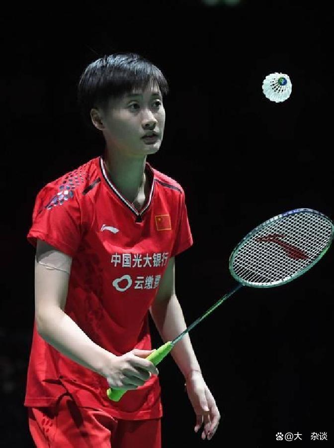 丹麦队翻盘中国队，陈雨菲点燃赛场