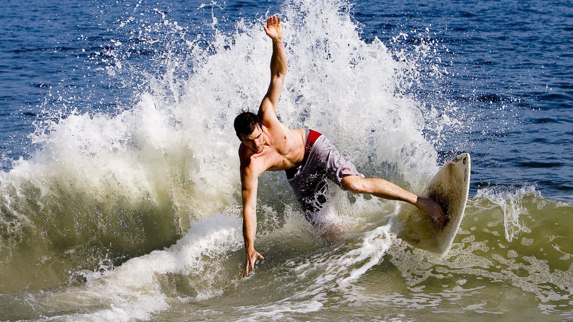 欧冠淘汰赛之夜，德罗赞高光表现