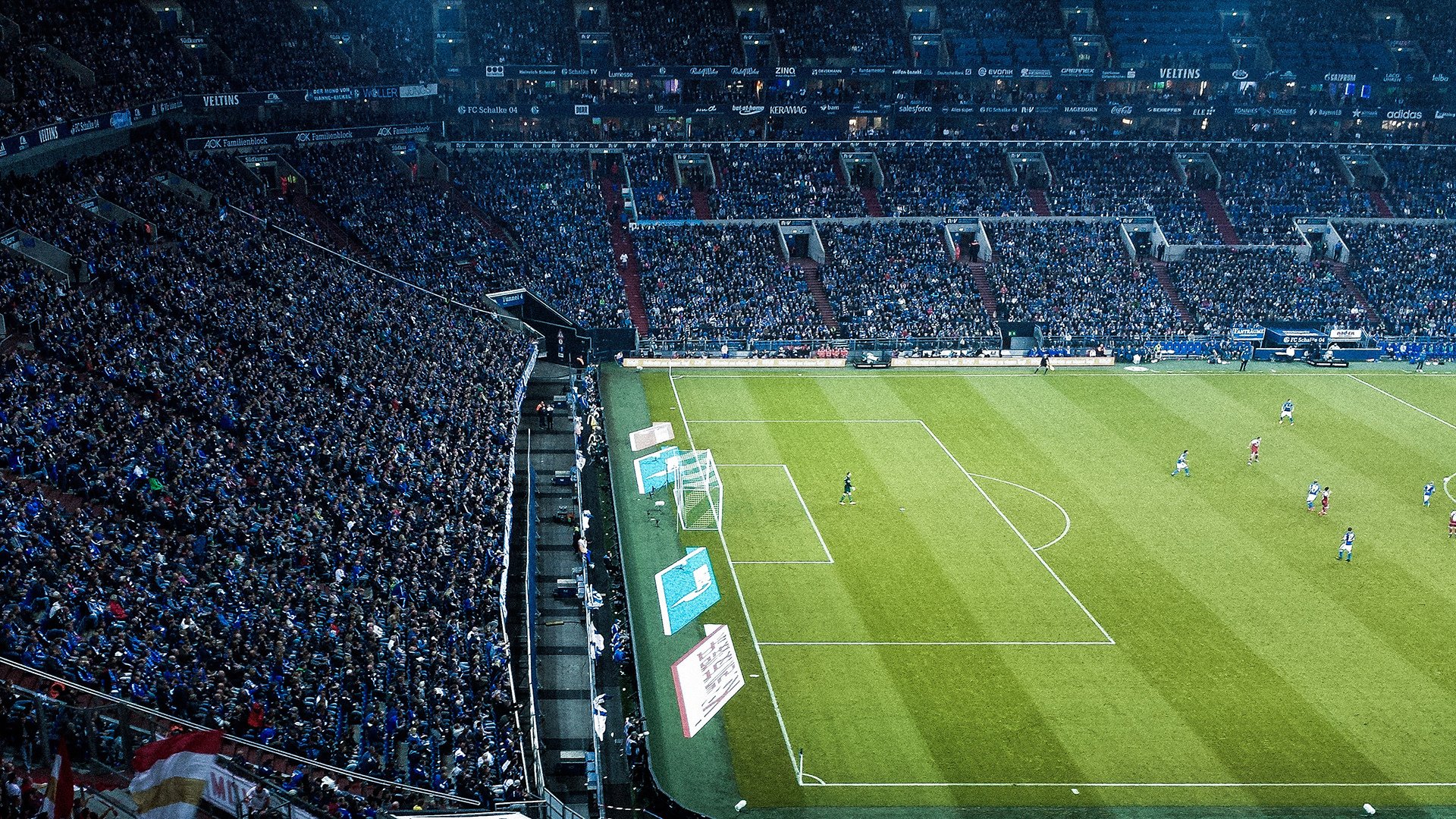 迪亚斯高光映绿茵，乌克兰轻骑踏伊朗